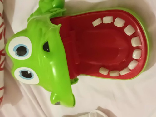 Crocodile dentist game kids - crocodile,