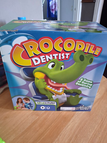 Hasbro crocodile dentist - crocodile,