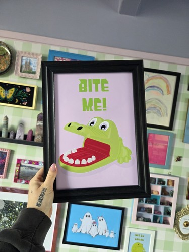 Bite retro crocodile - bite,