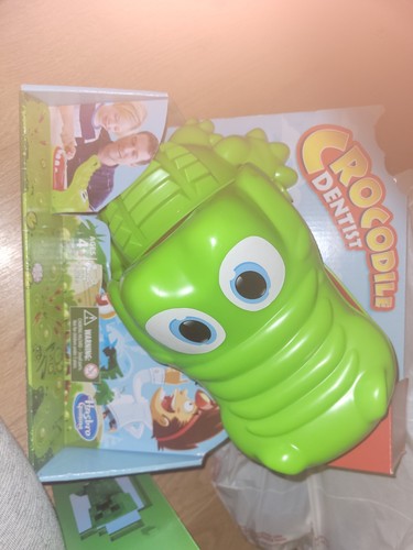 Crocodile dentist - crocodile,